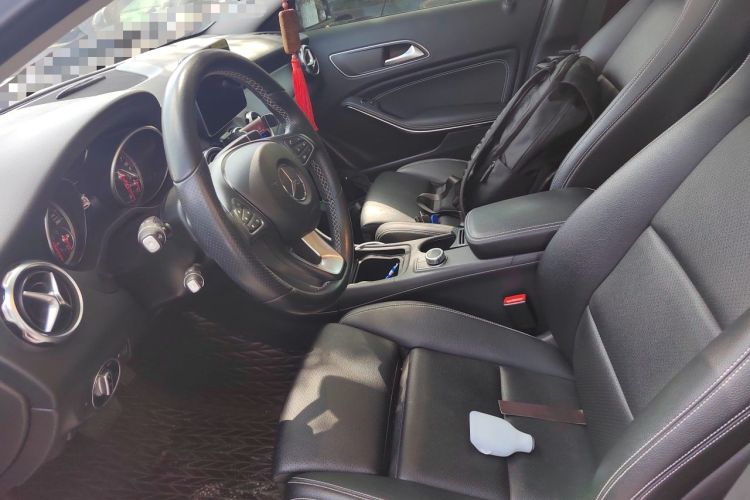 Used Mercedes-Benz GLA 2017 GLA 200 Sport Edition Left Front Seat