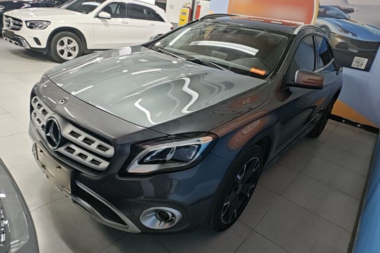 Used Mercedes-Benz GLA 2017 GLA 220 4MATIC Fashion Model Guazi used car, China used car export, Used car for sale, Used cars, Cheapest cars for sale