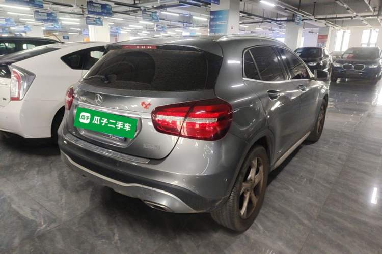 Used Mercedes-Benz GLA 2017 GLA 200 Sport Edition Rear Right 45 Deg