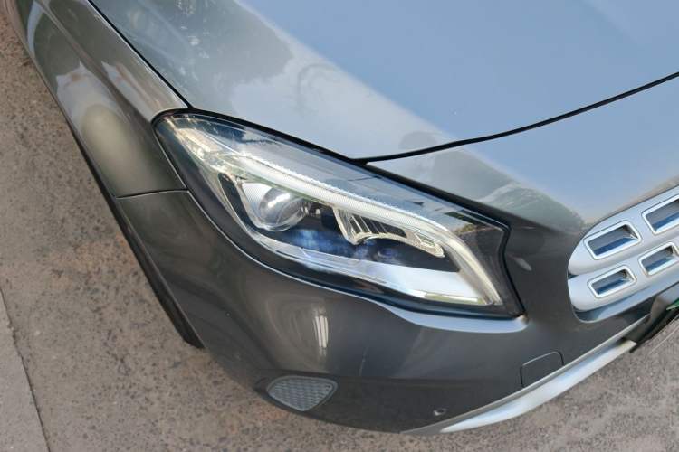 Used Mercedes-Benz GLA 2017 GLA 200 Fashion Model Right Front Headlight