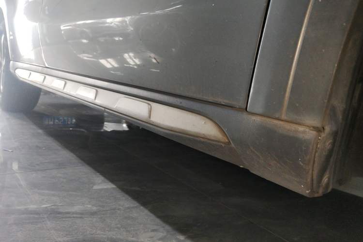 Used Mercedes-Benz GLA 2017 GLA 200 Sport Edition Right Side Sill
