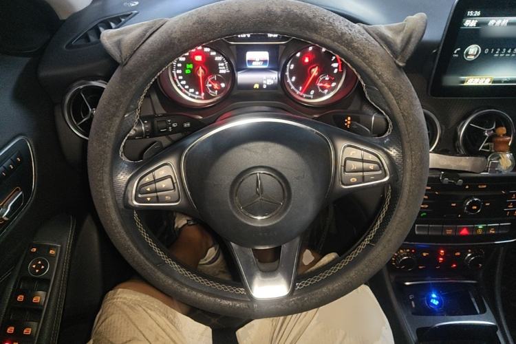 Used Mercedes-Benz GLA 2017 GLA 200 Sport Edition Steering Wheel