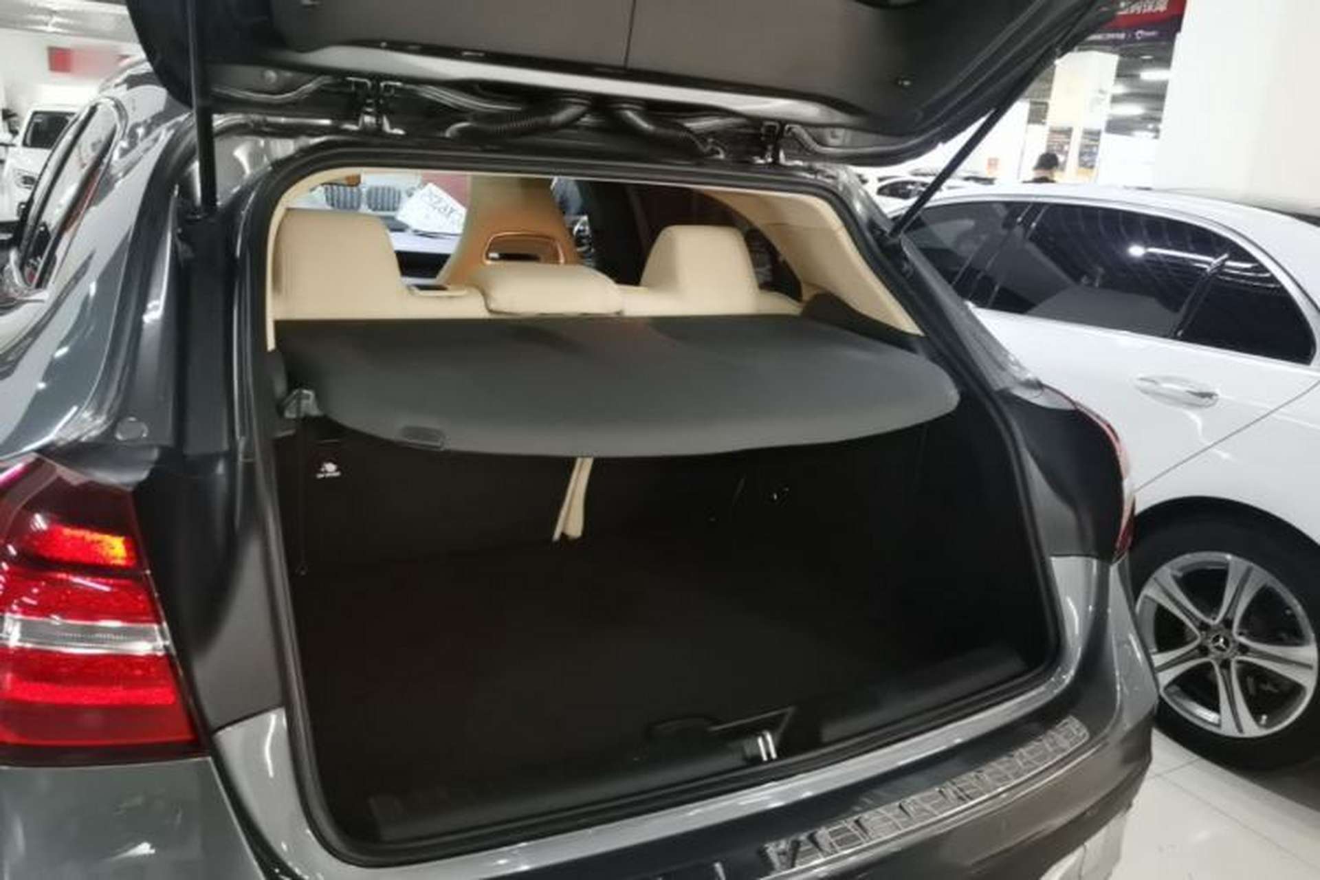 Used Mercedes-Benz GLA 2017 GLA 220 4MATIC Fashion Model Trunk