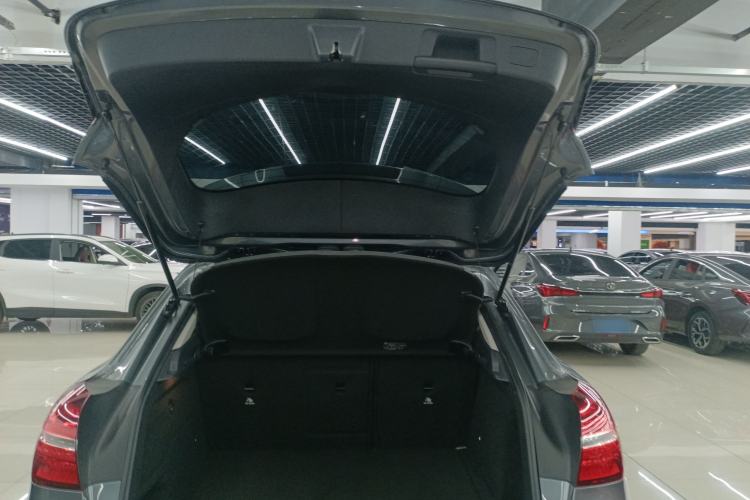Used Mercedes-Benz GLA 2017 GLA 220 4MATIC Fashion Model Trunk