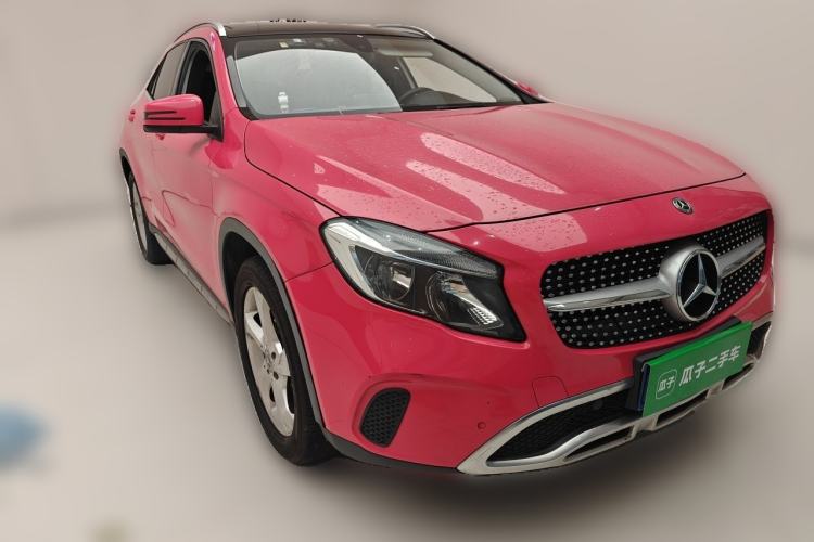 Used Mercedes-Benz GLA 2017 GLA 200 Sport Edition Front Right 45 Deg