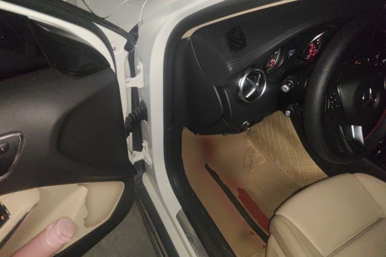Used Mercedes-Benz GLA 2017 GLA 200 Sport Edition Driver Seat