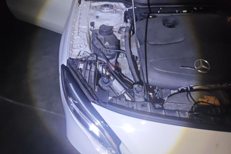 Used Mercedes-Benz GLA 2017 GLA 200 Sport Edition Engine Bay Right