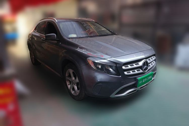 Used Mercedes-Benz GLA 2017 GLA 200 Sport Edition Front Right 45 Deg