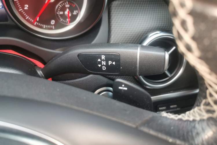 Used Mercedes-Benz GLA 2017 GLA 200 Sport Edition Gear Lever