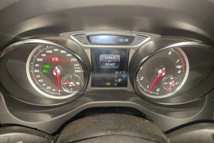 Used Mercedes-Benz GLA 2017 GLA 200 Sport Edition Instrument Cluster