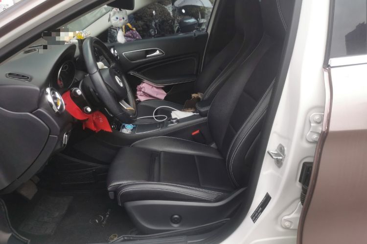 Used Mercedes-Benz GLA 2017 GLA 200 Sport Edition Left Front Seat