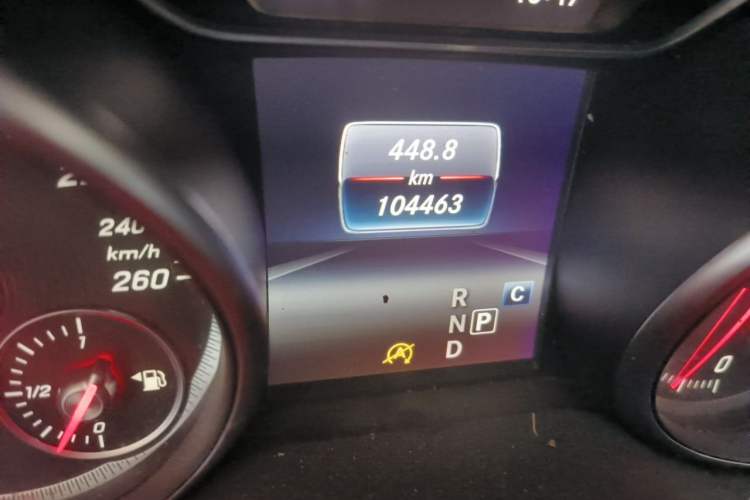 Used Mercedes-Benz GLA 2017 GLA 200 Sport Edition Odometer Close Up