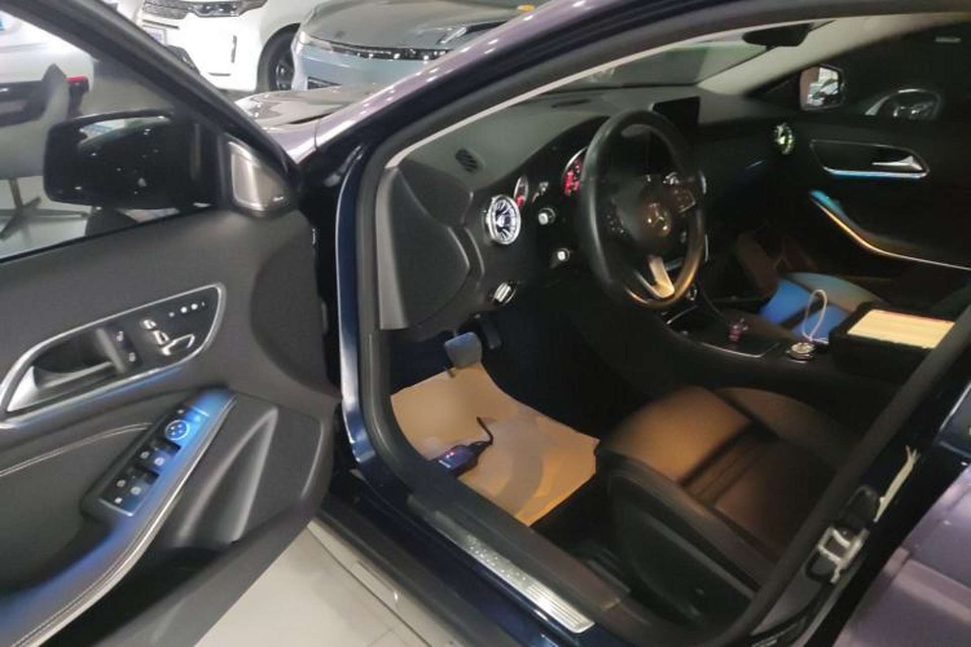 Used Mercedes-Benz GLA 2017 GLA 200 Sport Edition Driver Seat