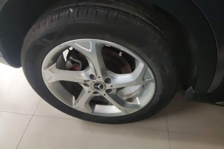 Used Mercedes-Benz GLA 2017 GLA 200 Sport Edition Right Rear Wheel Hub