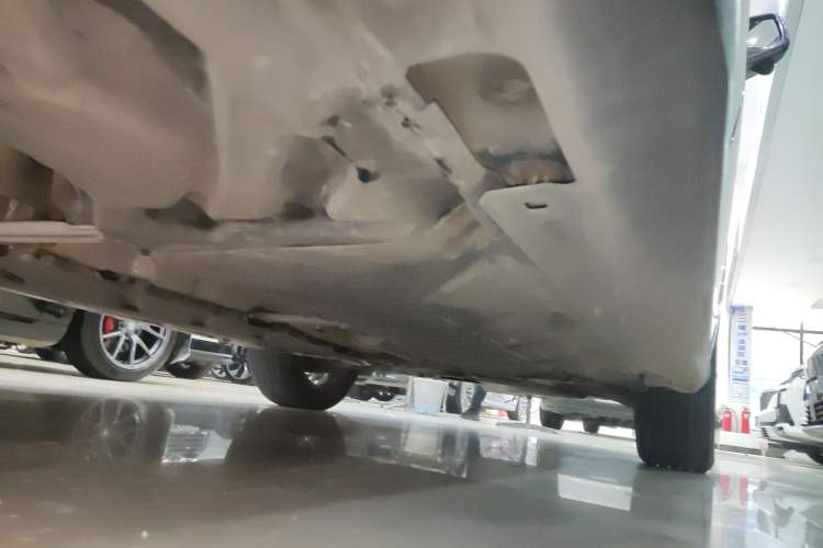 Used Mercedes-Benz GLA 2017 GLA 200 Sport Edition Right Side Sill