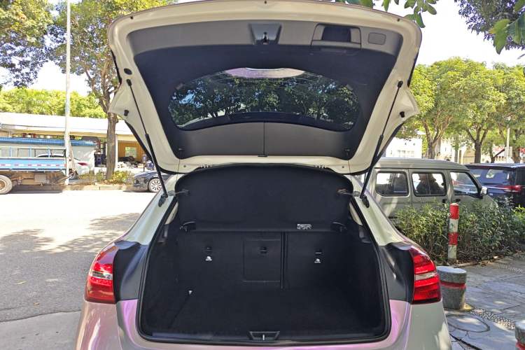Used Mercedes-Benz GLA 2017 GLA 200 Sport Edition Trunk
