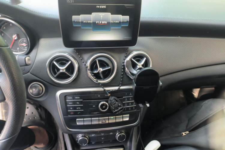 Used Mercedes-Benz GLA 2017 GLA 200 Fashion Model Audio And AC Panel