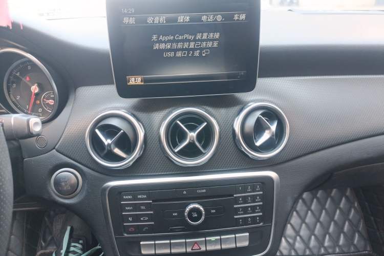 Used Mercedes-Benz GLA 2017 GLA 200 Sport Edition Audio And AC Panel