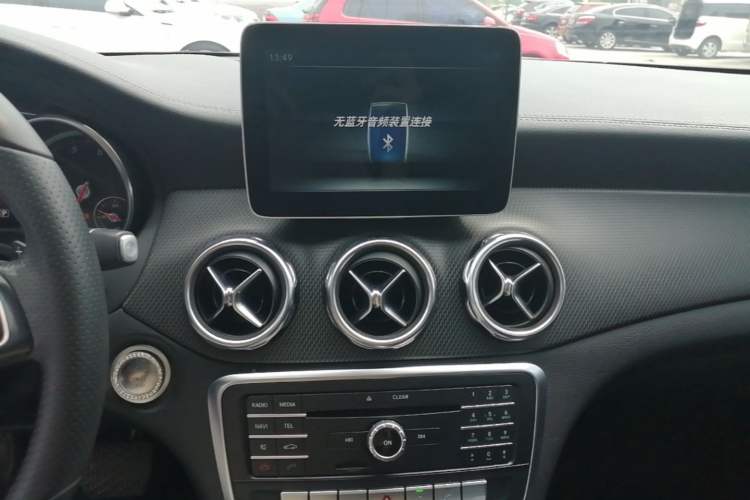 Used Mercedes-Benz GLA 2017 GLA 200 Fashion Model Audio And AC Panel