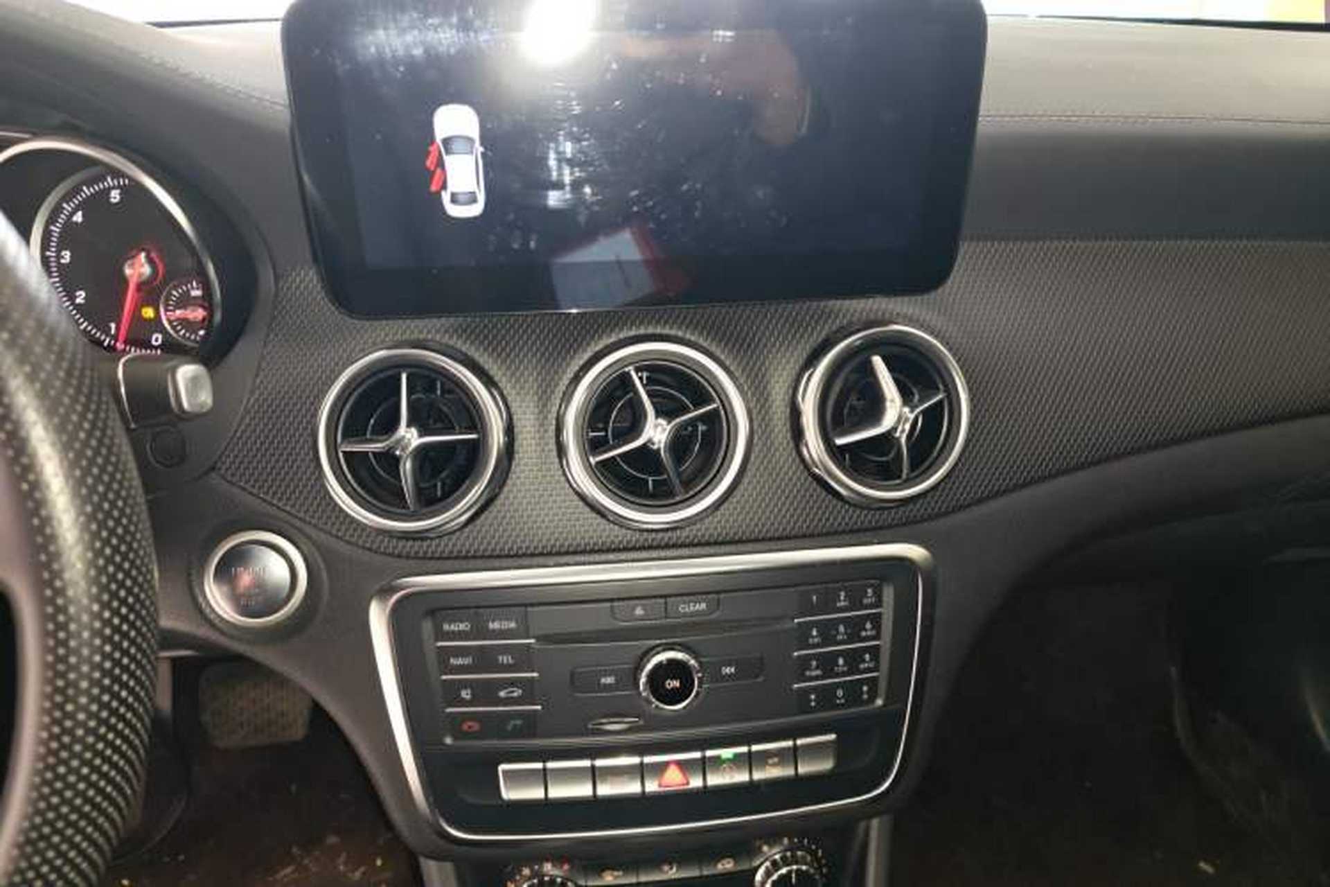 Used Mercedes-Benz GLA 2017 GLA 200 Fashion Model Audio And AC Panel