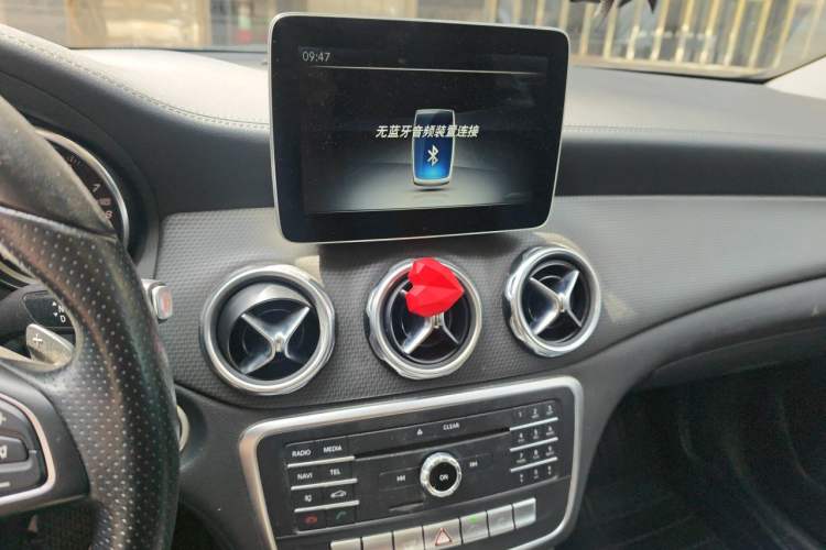 Used Mercedes-Benz GLA 2017 GLA 200 Fashion Model Audio And AC Panel