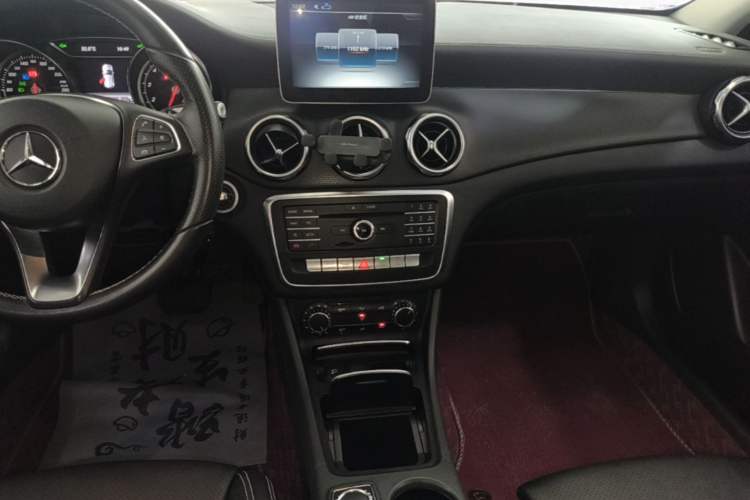 Used Mercedes-Benz GLA 2017 GLA 200 Fashion Model Audio And AC Panel
