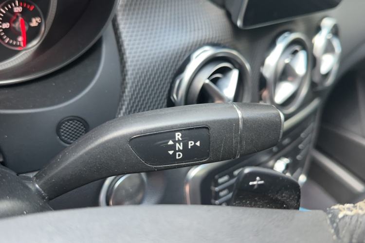 Used Mercedes-Benz GLA 2017 GLA 200 Sport Edition Audio And AC Panel