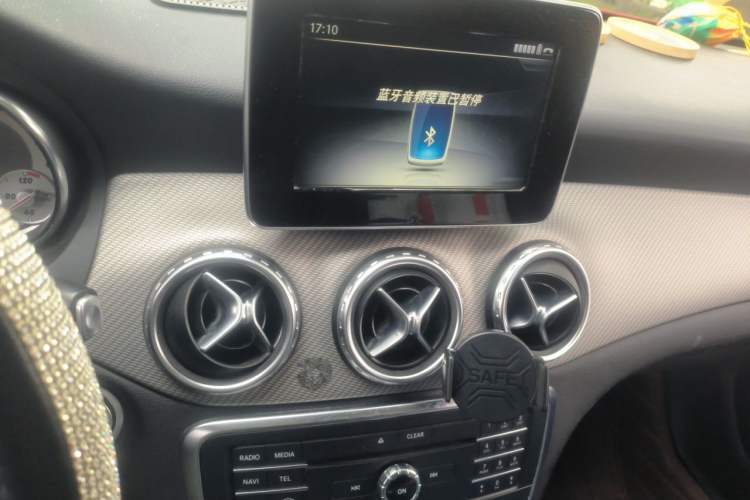 Used Mercedes-Benz GLA 2017 GLA 200 Sport Edition Audio And AC Panel