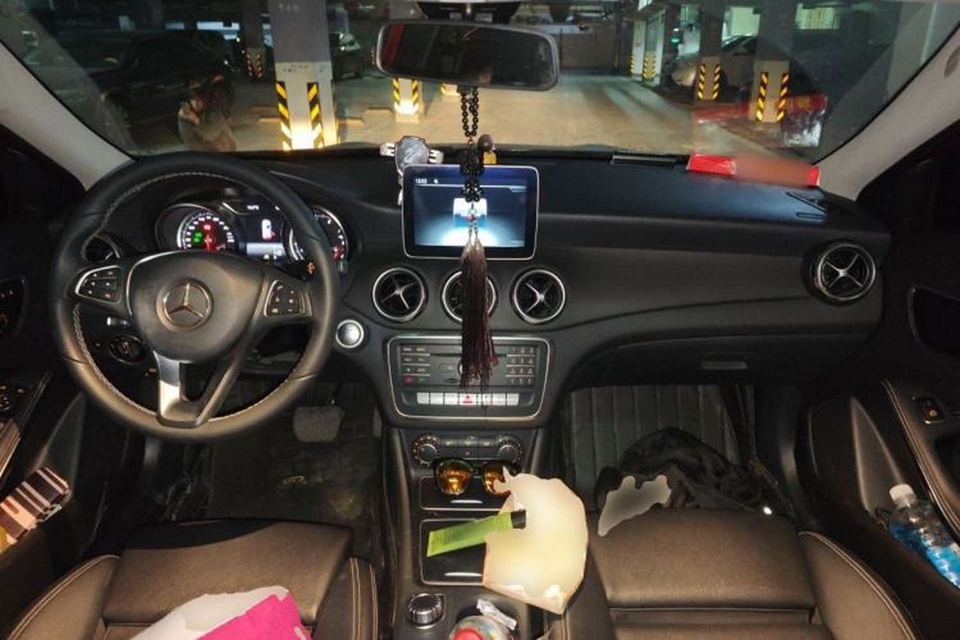 Used Mercedes-Benz GLA 2017 GLA 200 Sport Edition Center Console
