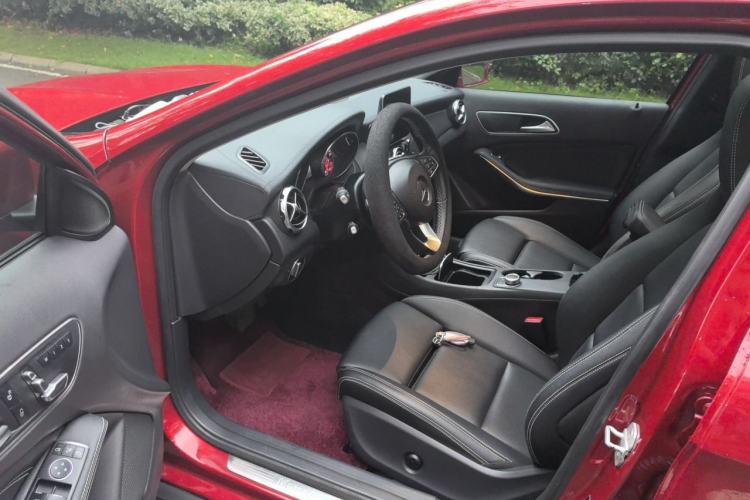 Used Mercedes-Benz GLA 2017 GLA 220 4MATIC Fashion Model Driver Seat