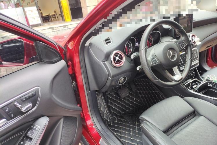 Used Mercedes-Benz GLA 2017 GLA 220 4MATIC Fashion Model Driver Seat