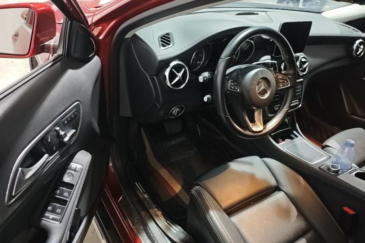 Used Mercedes-Benz GLA 2017 GLA 200 Fashion Model Driver Seat