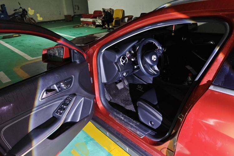 Used Mercedes-Benz GLA 2017 GLA 200 Fashion Model Driver Seat