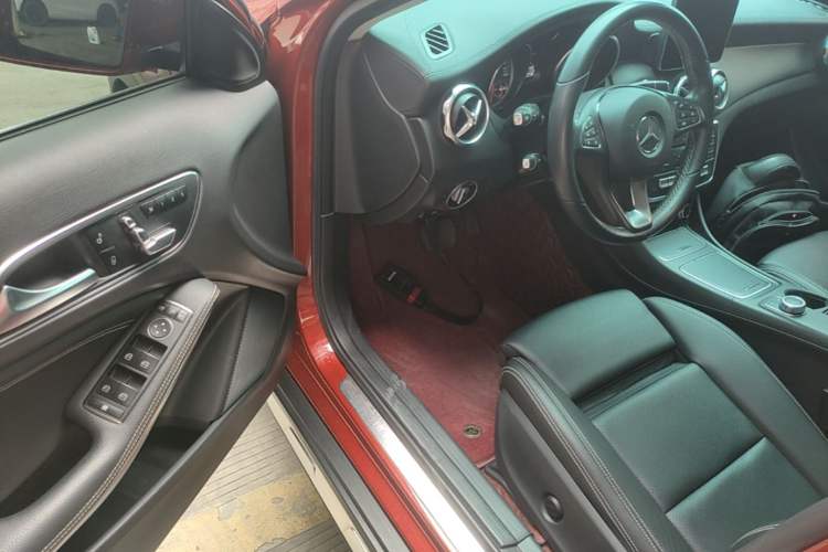 Used Mercedes-Benz GLA 2017 GLA 200 Fashion Model Driver Seat