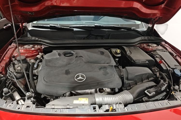 Used Mercedes-Benz GLA 2017 GLA 200 Fashion Model Engine Bay
