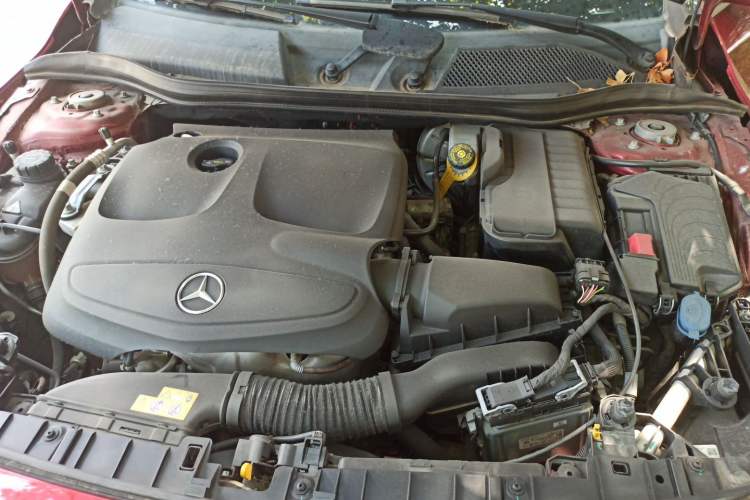 Used Mercedes-Benz GLA 2017 GLA 200 Fashion Model Engine Bay