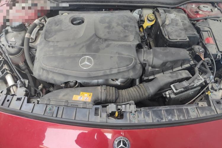 Used Mercedes-Benz GLA 2017 GLA 200 Fashion Model Engine Bay