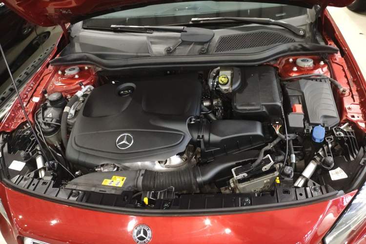 Used Mercedes-Benz GLA 2017 GLA 200 Sport Edition Engine Bay