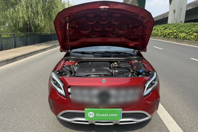 Used Mercedes-Benz GLA 2017 GLA 200 Fashion Model Engine Bay