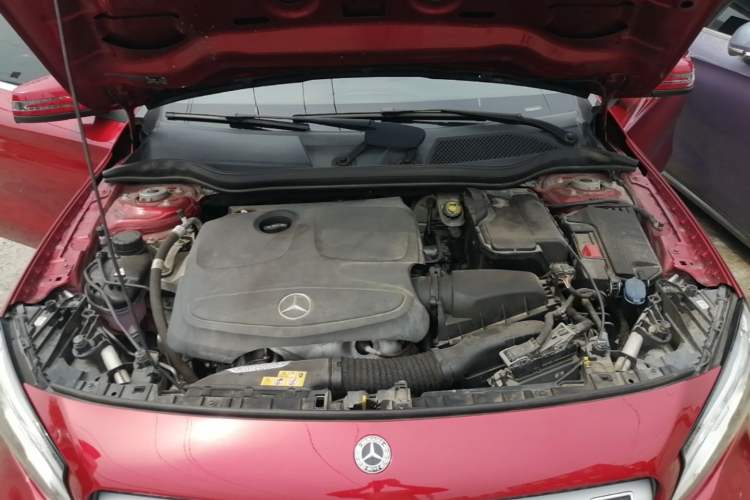 Used Mercedes-Benz GLA 2017 GLA 200 Fashion Model Engine Bay