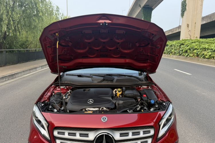 Used Mercedes-Benz GLA 2017 GLA 200 Fashion Model Engine Bay