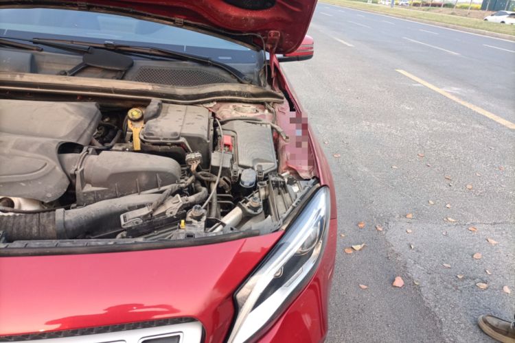 Used Mercedes-Benz GLA 2017 GLA 200 Sport Edition Engine Bay Left