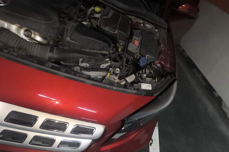 Used Mercedes-Benz GLA 2017 GLA 200 Sport Edition Engine Bay Left