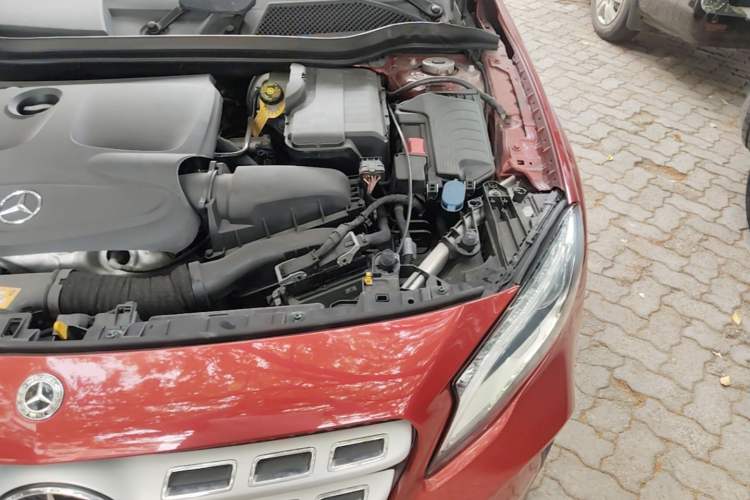 Used Mercedes-Benz GLA 2017 GLA 200 Fashion Model Engine Bay Left