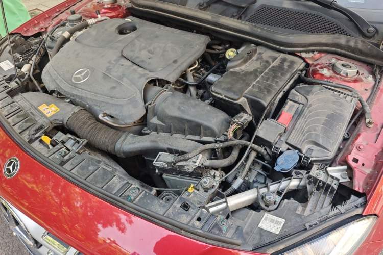 Used Mercedes-Benz GLA 2017 GLA 200 Sport Edition Engine Bay Left
