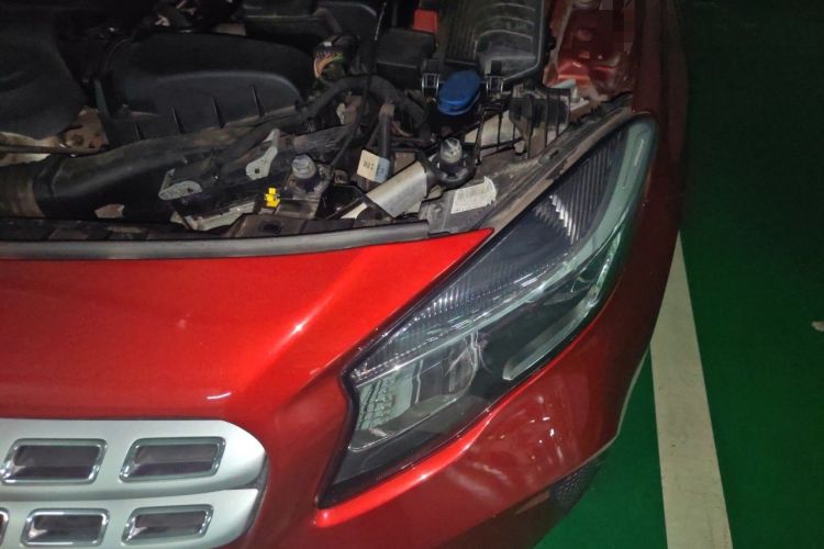 Used Mercedes-Benz GLA 2017 GLA 200 Sport Edition Engine Bay Left