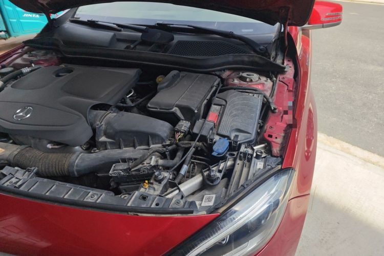 Used Mercedes-Benz GLA 2017 GLA 200 Fashion Model Engine Bay Left