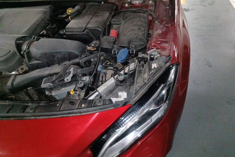Used Mercedes-Benz GLA 2017 GLA 200 Fashion Model Engine Bay Left