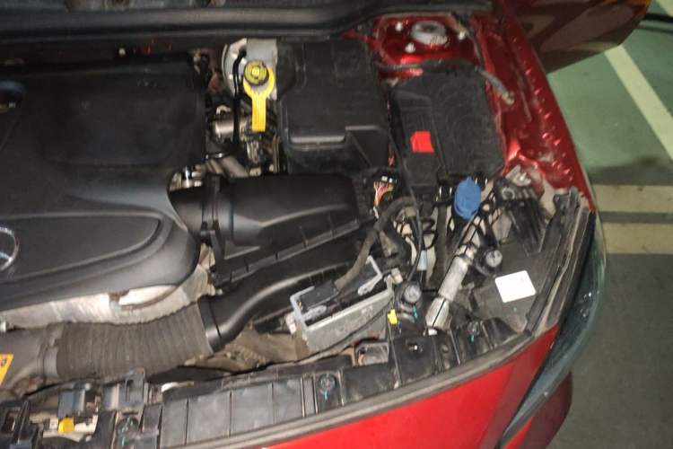 Used Mercedes-Benz GLA 2017 GLA 200 Sport Edition Engine Bay Left
