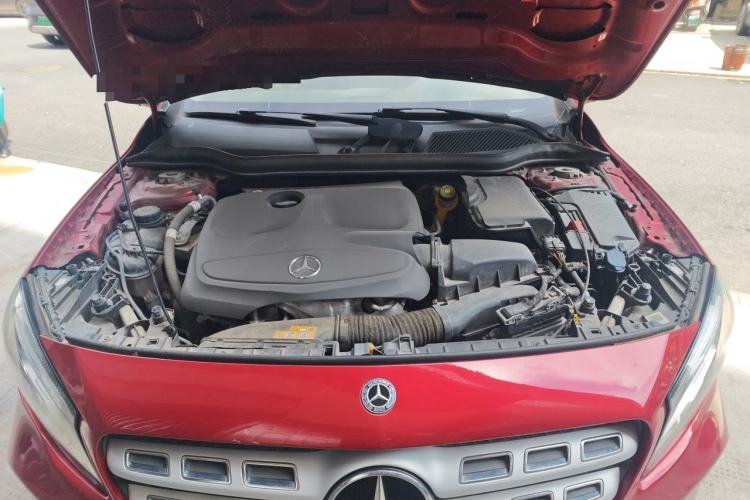 Used Mercedes-Benz GLA 2017 GLA 200 Fashion Model Engine Bay